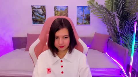 Lina online show from 02/18/25, 01:54