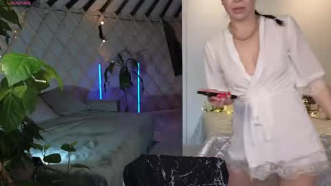 lina_flore online show from 06/07/26, 09:18