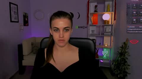 Snapshot of lina_fox12 chatting on 05/11/26, 12:33 lina_fox12 online show from 05/11/26, 12:33