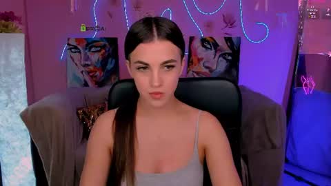 Snapshot of lina_fox12 chatting on 07/08/26, 12:53 lina_fox12 online show from 07/08/26, 12:53