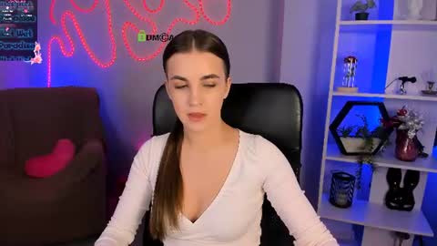 Snapshot of lina_fox12 chatting on 07/22/26, 12:30 lina_fox12 online show from 07/22/26, 12:30