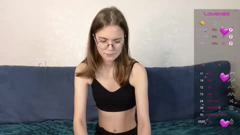 Snapshot of lina_hall chatting on 11/05/25, 02:17 lina hall online show from 11/05/25, 02:17