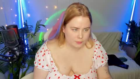 lina_linx online show from 01/25/25, 06:57