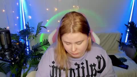 lina_linx online show from 01/25/25, 10:07