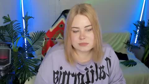 lina_linx online show from 02/09/25, 07:09