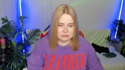 lina_linx online show from 02/11/25, 06:44