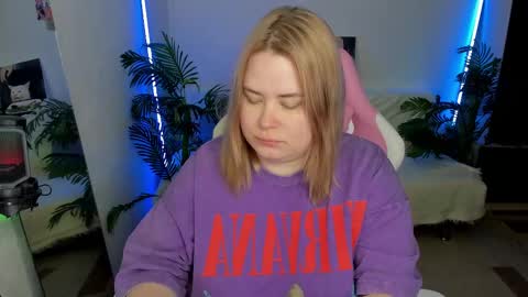 lina_linx online show from 02/17/25, 12:54