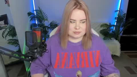 lina_linx online show from 02/22/25, 06:30