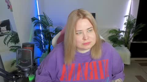 lina_linx online show from 02/24/25, 06:47