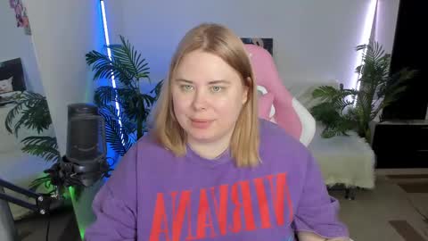 lina_linx online show from 02/24/25, 10:14