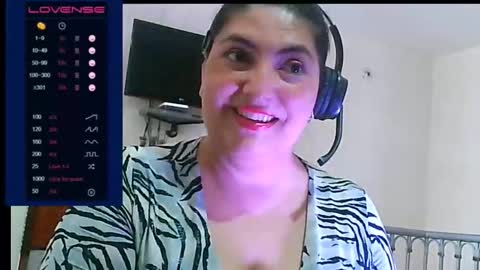 Lina Mara99 online show from 09/09/25, 08:08
