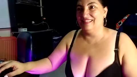 Lina Mara99 online show from 11/18/25, 01:22