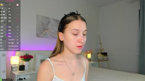 lina_massey online show from 05/01/26, 01:43