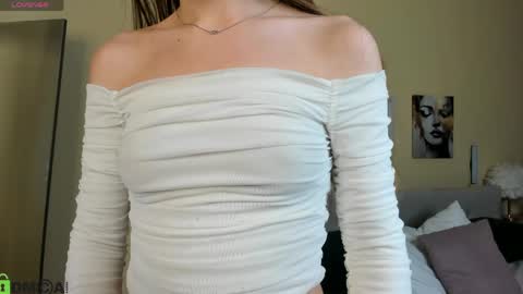 lina_massey online show from 05/20/26, 12:28