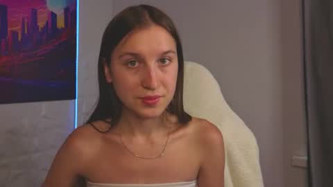 lina_massey online show from 06/20/26, 12:58