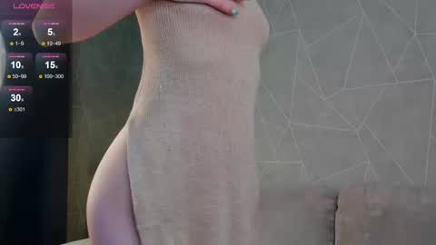Snapshot of lina_mee chatting on 12/02/24, 01:03 Lina GMT 2 We Th Fr Su 03am - 10am online show from 12/02/24, 01:03
