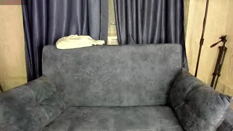Snapshot of lina_mee chatting on 03/11/25, 01:05 Lina GMT 2 We Th Fr Su 03am - 10am online show from 03/11/25, 01:05