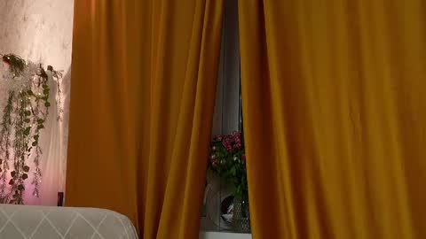 Lina -  online show from 02/10/25, 05:09