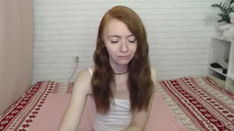 Snapshot of lina_rouge_ chatting on 10/30/25, 10:38 Lina Rouge online show from 10/30/25, 10:38