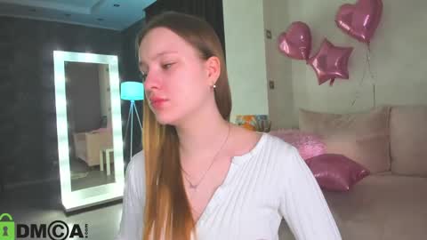 Lina online show from 05/10/26, 01:11