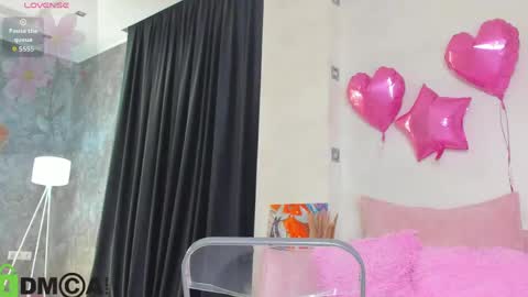 Lina online show from 05/27/26, 01:57