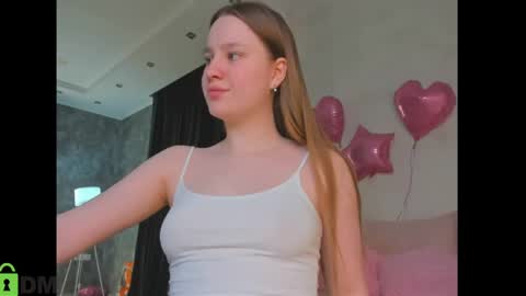 Lina online show from 06/04/26, 12:38