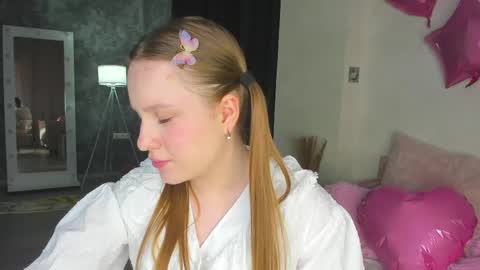 Lina online show from 06/05/26, 06:52