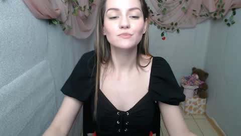 Lina online show from 01/18/25, 09:56
