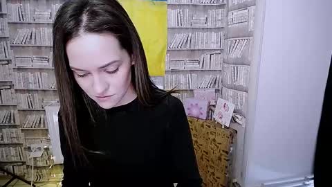 Snapshot of lina_star_s chatting on 09/27/25, 07:02 Lina online show from 09/27/25, 07:02