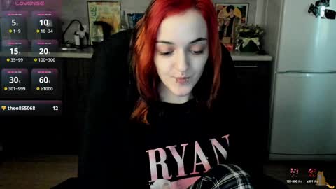 Snapshot of lina_tyaan chatting on 12/12/24, 08:25 Lina 3 1715622743 online show from 12/12/24, 08:25
