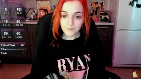 Snapshot of lina_tyaan chatting on 12/12/24, 11:29 Lina 3 1715622743 online show from 12/12/24, 11:29