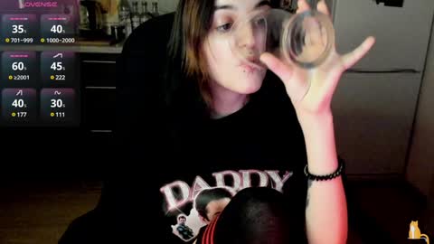 Snapshot of lina_tyaan chatting on 12/22/24, 09:09 Lina 3 1715622743 online show from 12/22/24, 09:09
