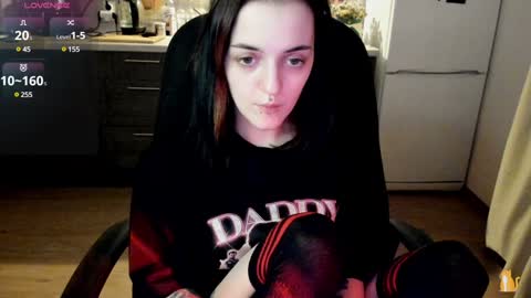 Snapshot of lina_tyaan chatting on 12/23/24, 12:14 Lina 3 1715622743 online show from 12/23/24, 12:14