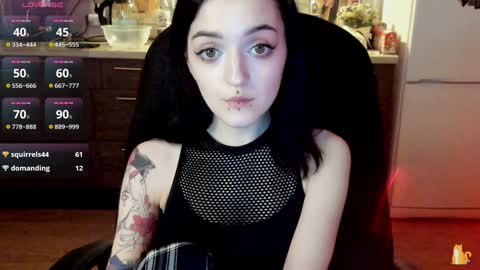 Snapshot of lina_tyaan chatting on 01/04/25, 06:19 Lina 3 1715622743 online show from 01/04/25, 06:19