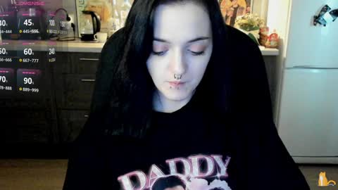 Snapshot of lina_tyaan chatting on 01/09/25, 08:34 Lina 3 1715622743 online show from 01/09/25, 08:34