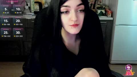 Snapshot of lina_tyaan chatting on 01/17/25, 08:34 Lina 3 1715622743 online show from 01/17/25, 08:34