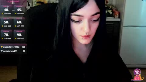 Snapshot of lina_tyaan chatting on 01/17/25, 11:38 Lina 3 1715622743 online show from 01/17/25, 11:38