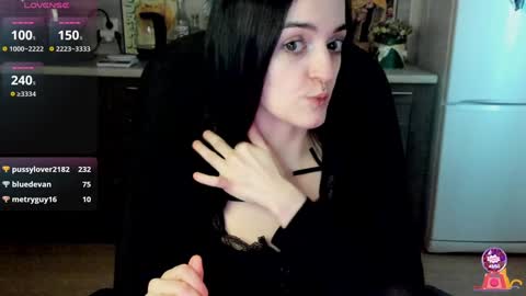 Snapshot of lina_tyaan chatting on 01/21/25, 10:41 Lina 3 1715622743 online show from 01/21/25, 10:41