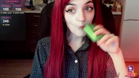 Snapshot of lina_tyaan chatting on 02/03/25, 09:30 Lina 3 1715622743 online show from 02/03/25, 09:30