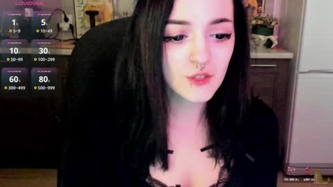 Snapshot of lina_tyaan chatting on 02/17/25, 07:58 Lina 3 1715622743 online show from 02/17/25, 07:58