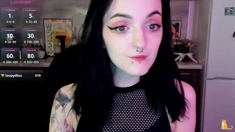 Snapshot of lina_tyaan chatting on 03/04/25, 11:08 Lina 3 1715622743 online show from 03/04/25, 11:08