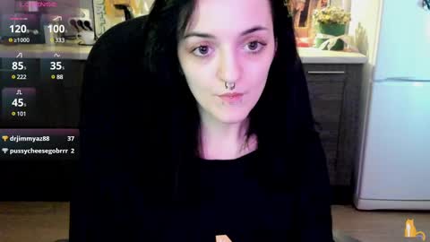 Snapshot of lina_tyaan chatting on 03/07/25, 10:56 Lina 3 1715622743 online show from 03/07/25, 10:56