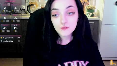 Snapshot of lina_tyaan chatting on 03/10/25, 10:48 Lina 3 1715622743 online show from 03/10/25, 10:48