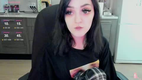 Snapshot of lina_tyaan chatting on 09/10/25, 07:19 Lina 3 1715622743 online show from 09/10/25, 07:19