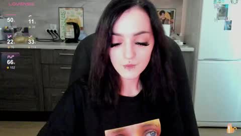 Snapshot of lina_tyaan chatting on 09/11/25, 08:03 Lina 3 1715622743 online show from 09/11/25, 08:03
