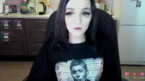 Snapshot of lina_tyaan chatting on 09/16/25, 07:31 Lina 3 1715622743 online show from 09/16/25, 07:31