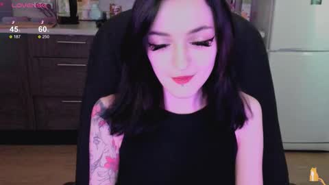 Lina 3  1715622743 online show from 10/02/25, 07:37