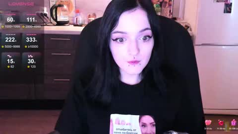 Lina 3  1715622743 online show from 10/29/25, 08:16