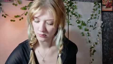 Lina online show from 07/02/26, 08:04