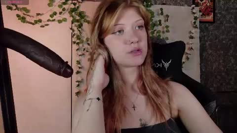 Lina online show from 07/22/26, 08:00